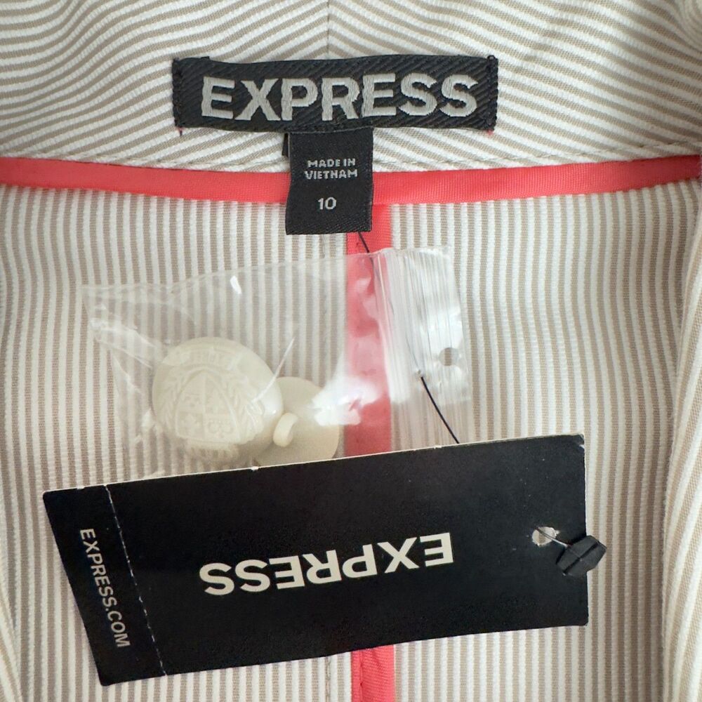New Express Striped Two Button Blazer Women's Size 10 - Picture 4 of 11